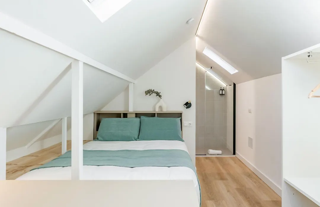 Square Rooms by Charming, cerca del aeropuerto y con un pequeño gimnasio-1